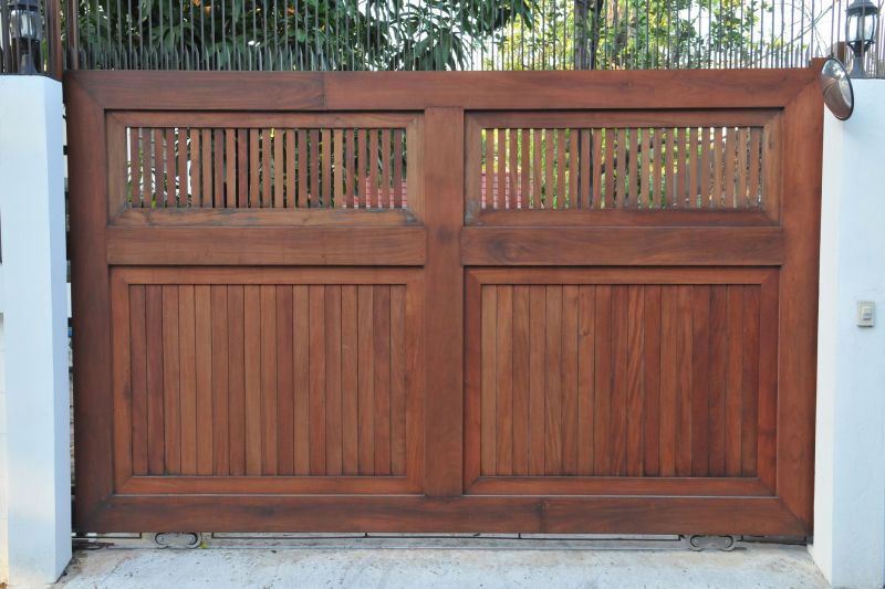 Driveway Fence Installation in Annapolis, MD